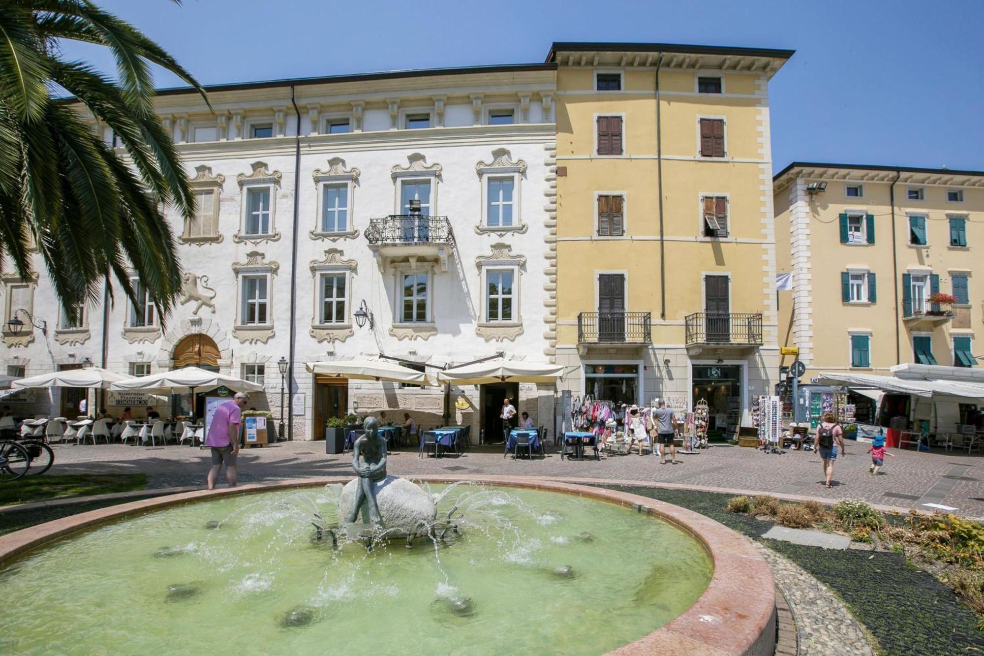 Residenza Rocca Del Lago 4 - Happy Rentals Рива-дель-Гарда Екстер'єр фото